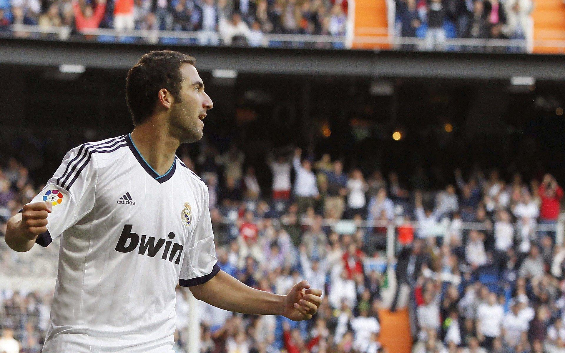 NBA总决赛激战正酣 凯尔特人与勇士上演巅峰对决