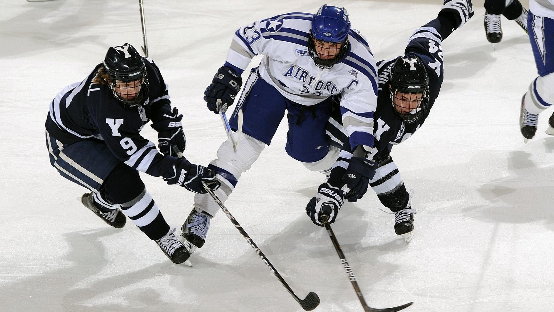 归化球员助力国足崛起 多元化阵容开启新时代