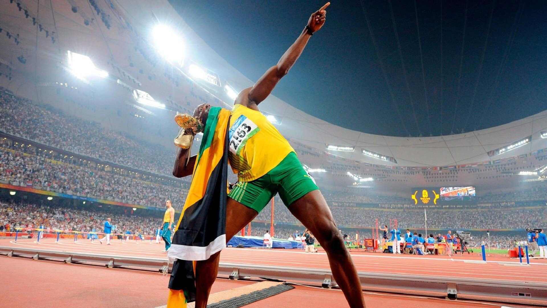 德甲联赛激战正酣,拜仁慕尼黑紧追榜首勒沃库森